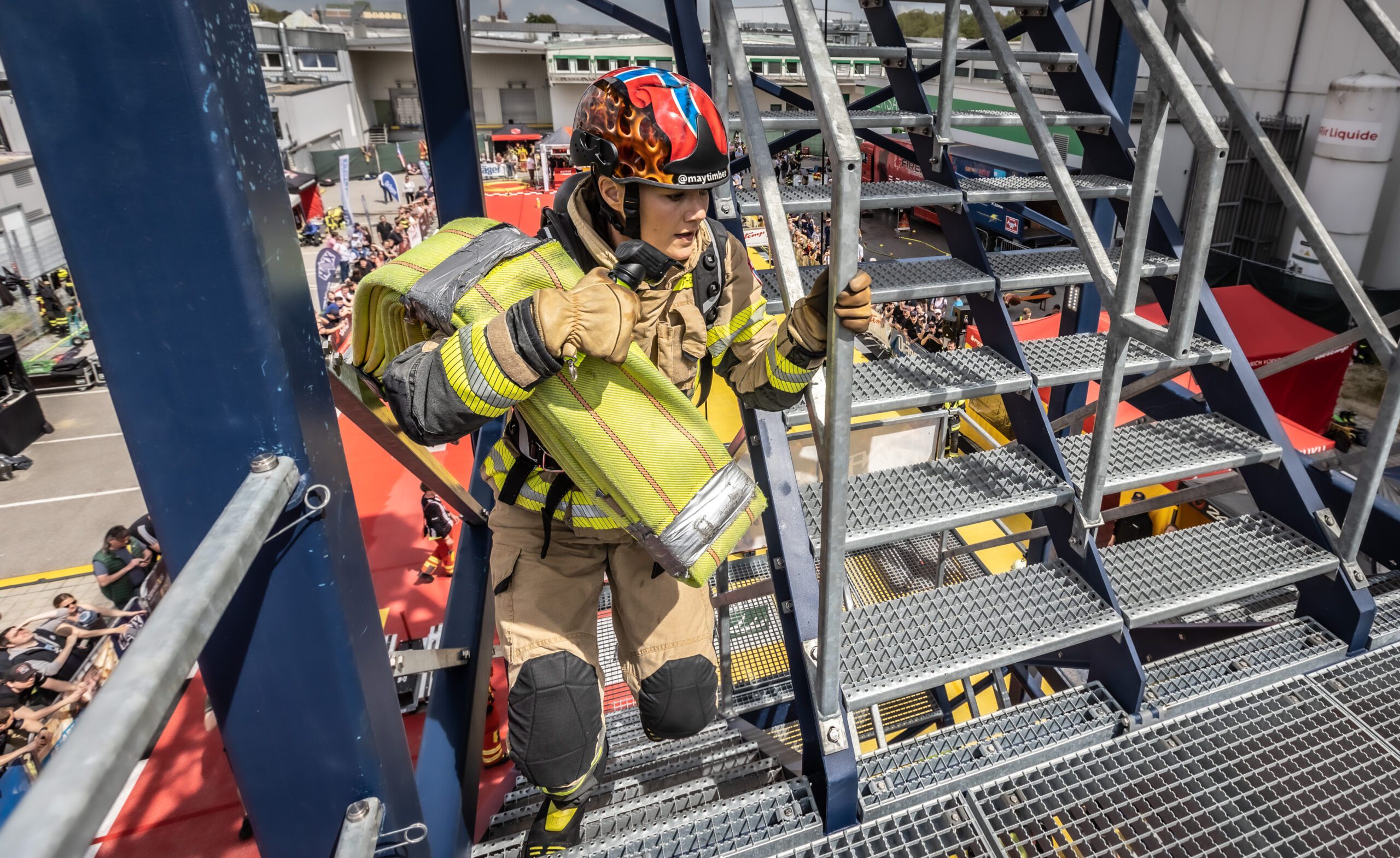 Auf dem FireFit-Parcours sicherte sich die amtierende Europameisterin, May Tømmervold aus Norwegen, die begehrte Ewald-Haimerl-Trophy im Dameneinzel. Foto: © HAIX