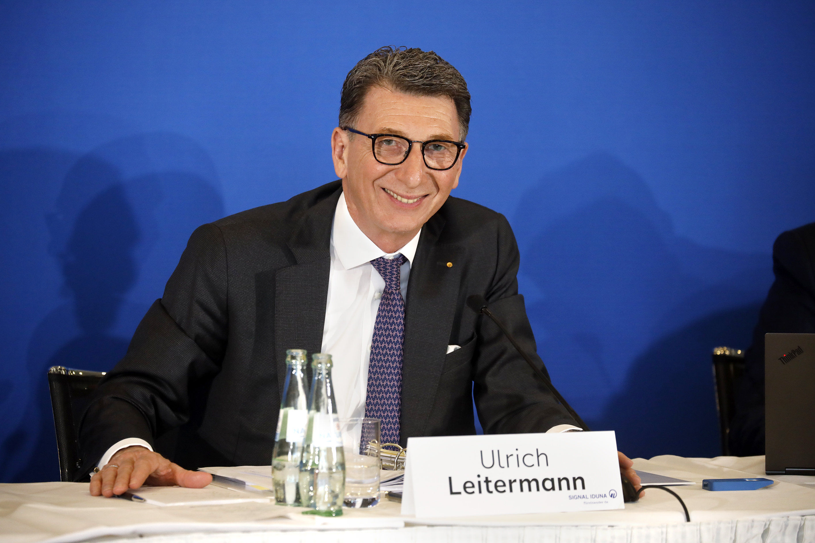Ulrich Leitermann, Vorstandsvorsitzender der Signal-Iduna, zeigt sich zufrieden mit den Ergebnissen für 2022. Foto: © Fotodesign Barajas