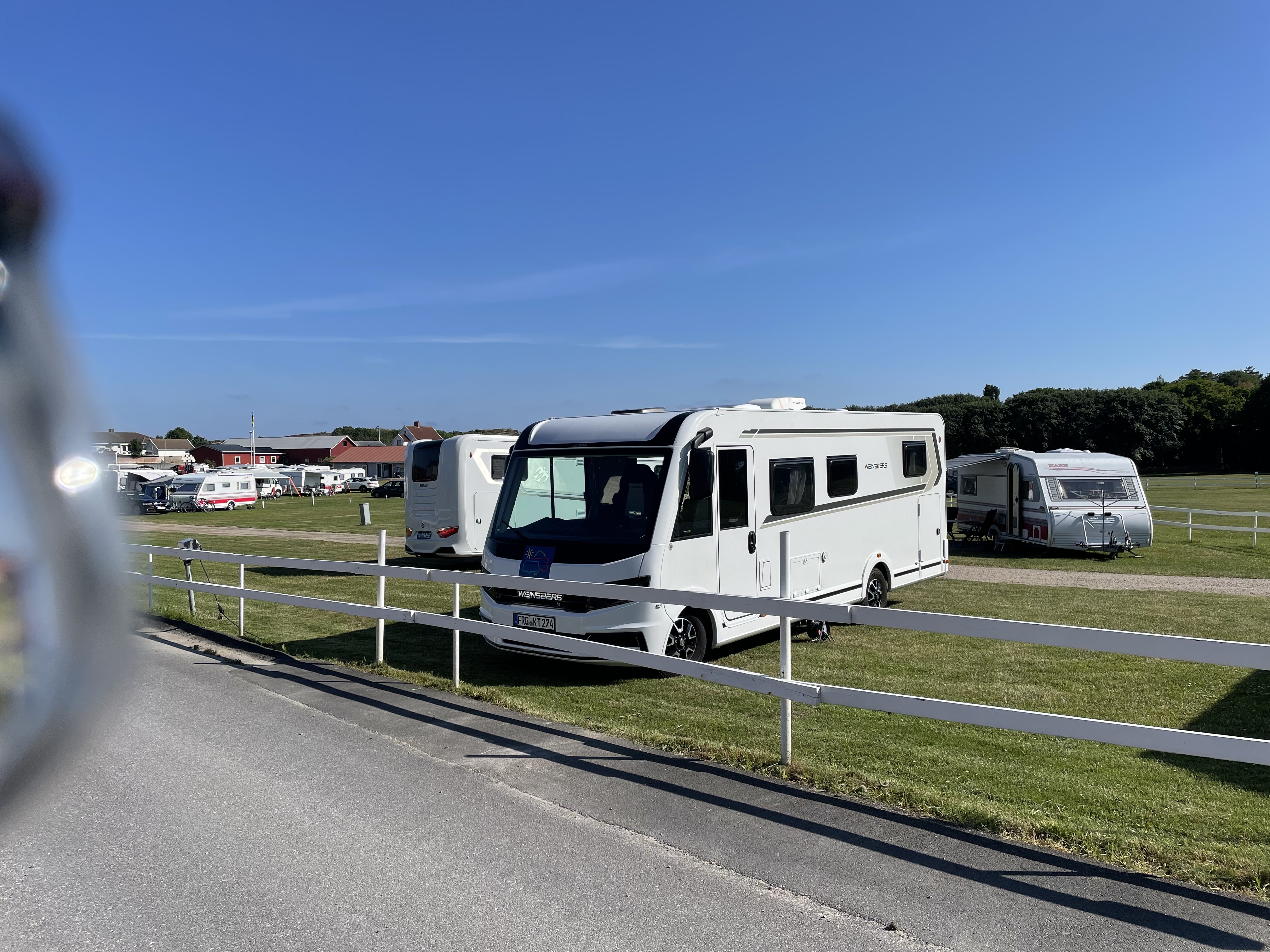 Unterwegs in Westschweden mit einem Weinsberg Caracore 700 MEG Superlight, hier auf dem Campingplatz Johannesvik Foto: © Stefan Buhren