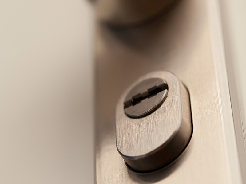 Haustür mit Sicherheitsschloss. Foto: © Polizeiliche Kriminalprävention