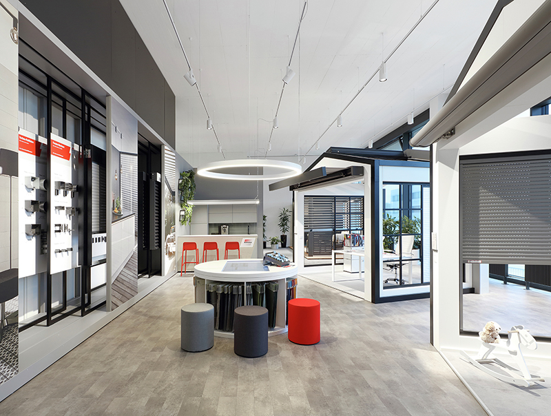 Ein Rundgang durch das Sun Center lässt die Besucher tief in die Marken- und Produktwelt von Warema eintauchen. Foto: © Warema