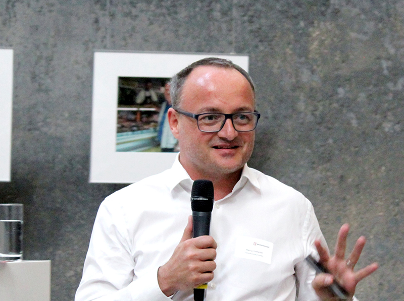 Einblicke in die zu erwartenden Raumbedürfnisse einer post-digitalen Gesellschaft gab Trendforscher, Geschäftsführer des Zukunftsinstituts und Experte für „New Living“ Harry Gatterer. Foto: © Brüninghoff