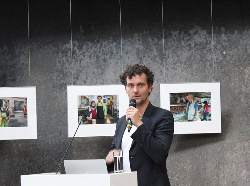 Jan Andreas Reeg, Gründer und Geschäftsführer von rundzwei Architekten BDA, hielt einen Vortrag mit dem Titel „Wo sich Nachhaltigkeit und modernes Design treffen: Das Korkenzieherhaus. Foto: © Brüninghoff