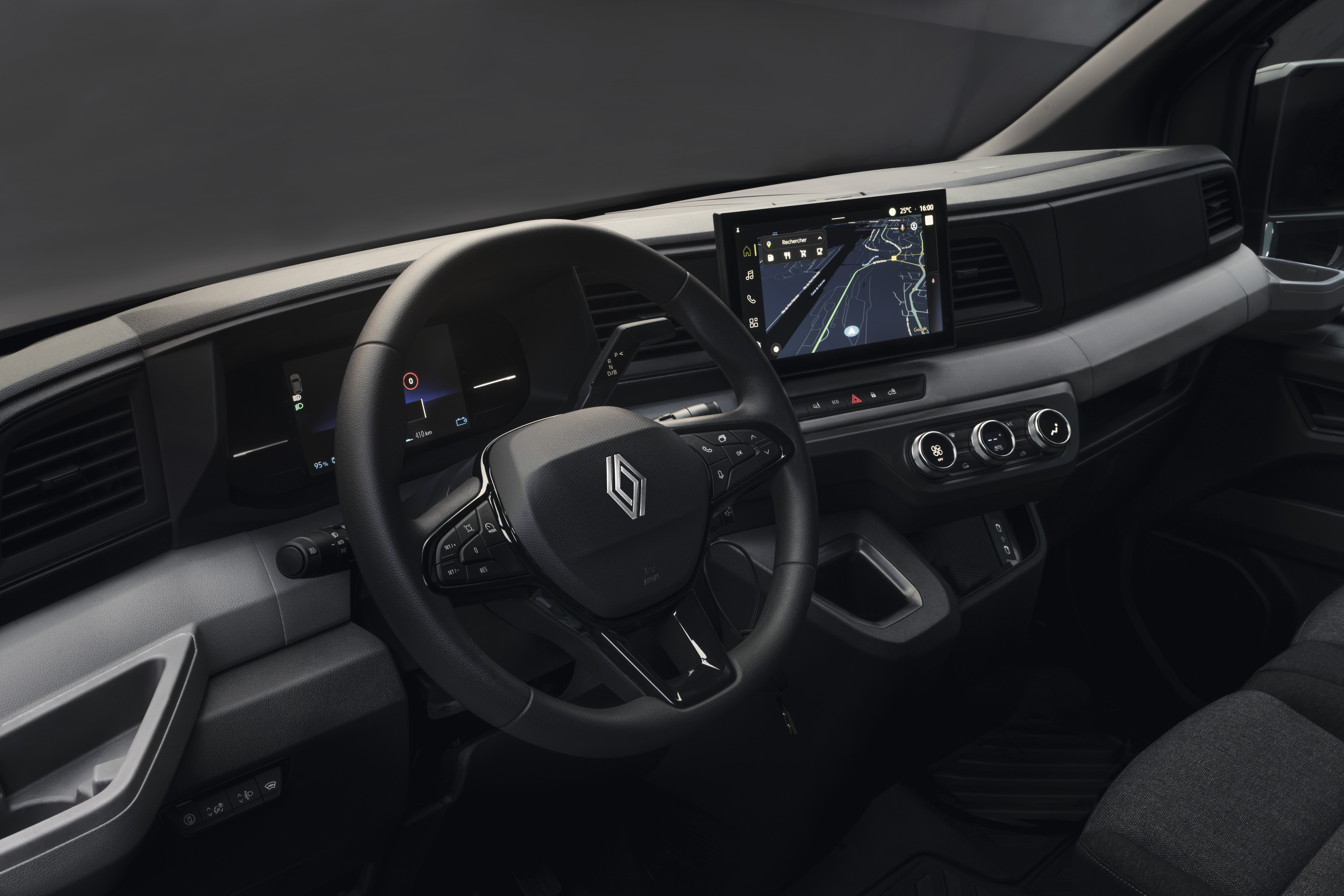 Das geschwungene neue Cockpit des Renault Master 2023 Foto: © Renault