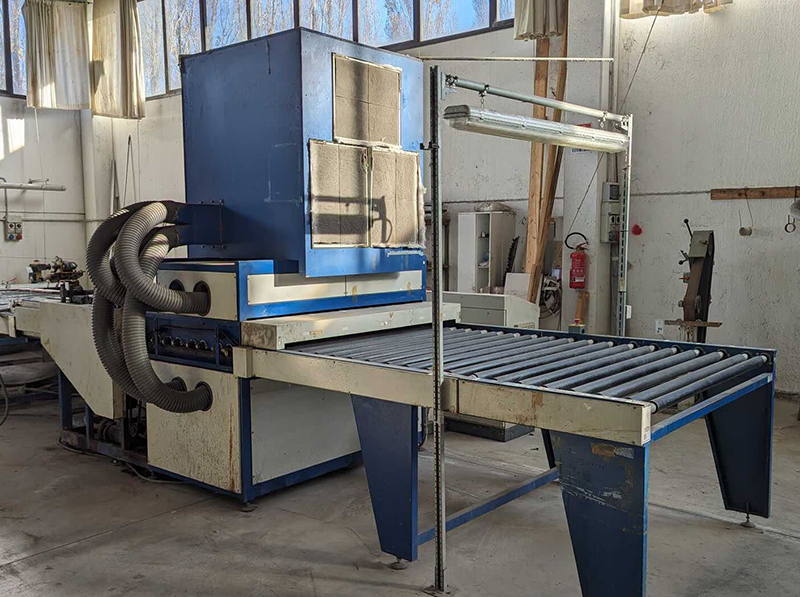 Steht zur Versteigerung: eine Glaswaschmaschine Elettromeccanica Bovone 2 LAS 130 2L-GS. Foto: © Surplex