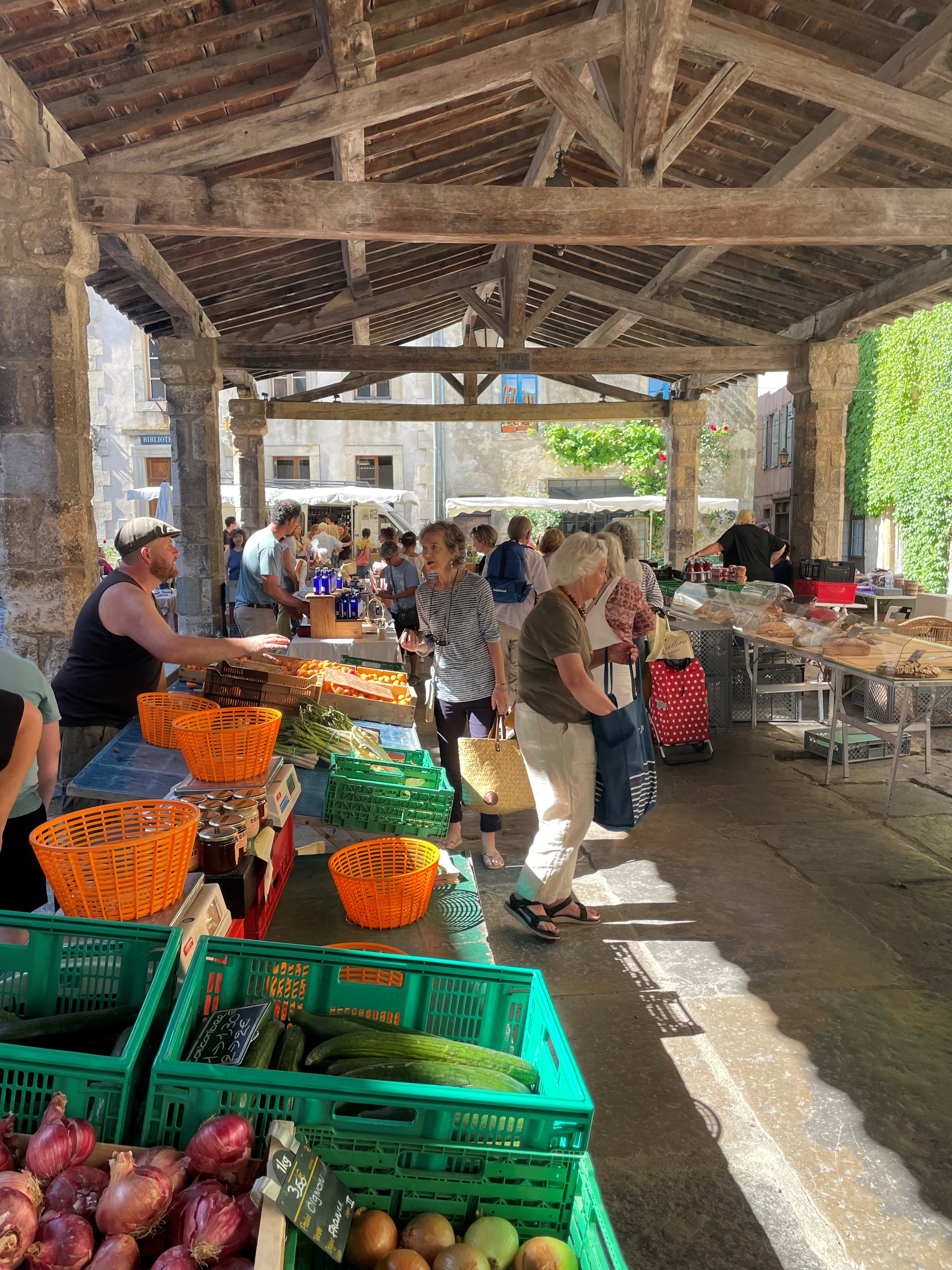 Markt von Lagrasse Foto: © Rg_medien