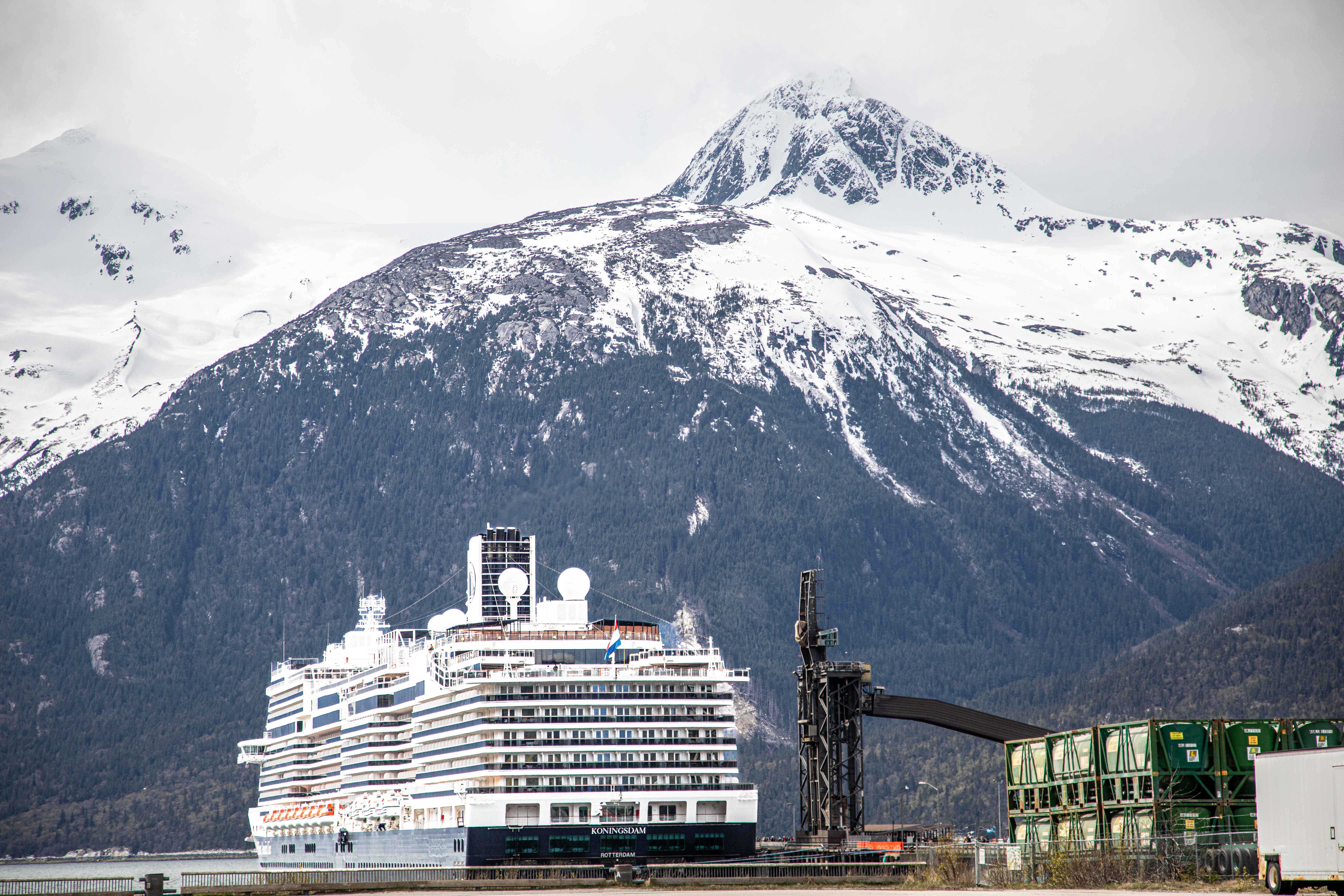Koningsdam im Hafen von Skagway Foto: © Michael Soltys