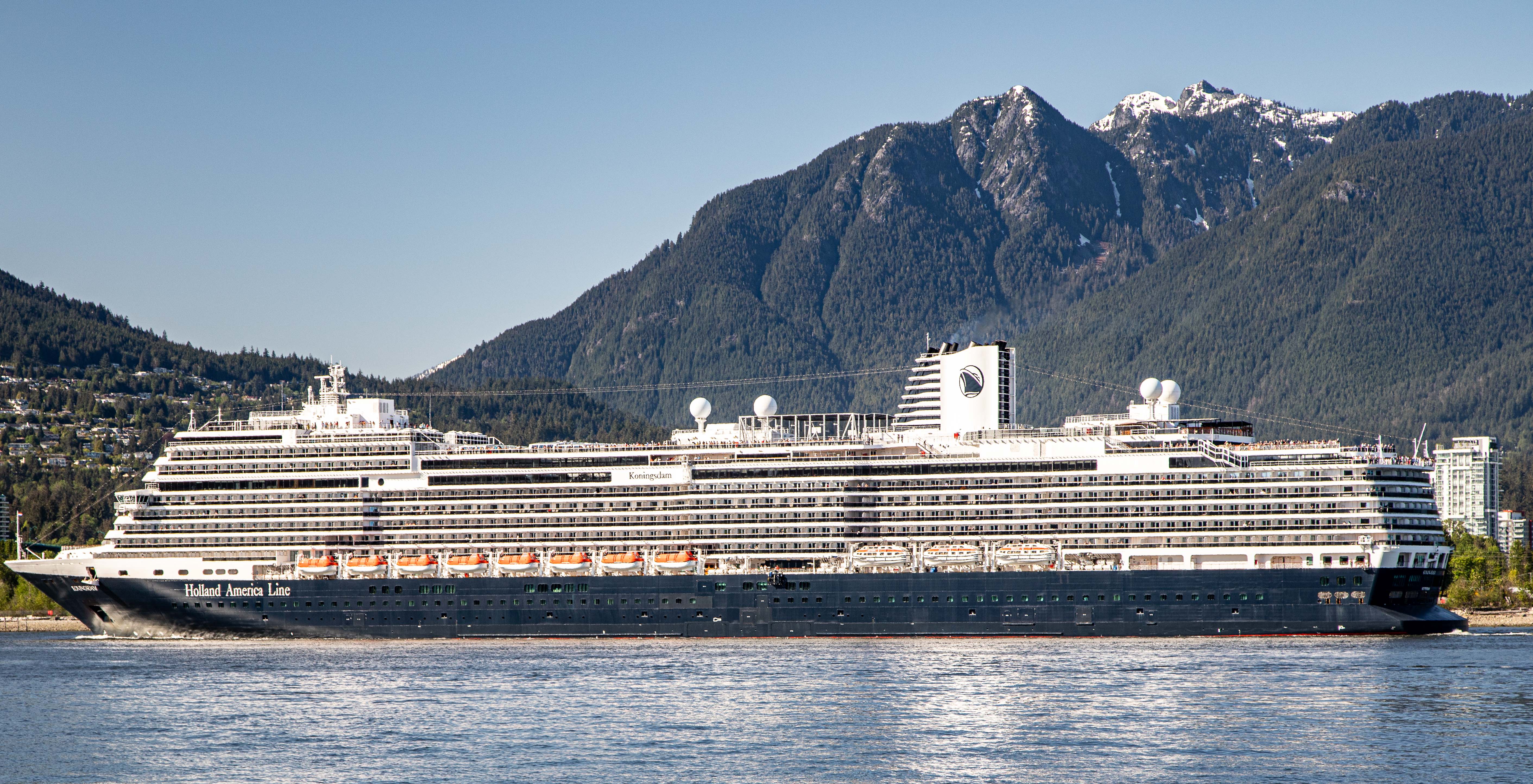 Koningsdam verlässt Vancouver Foto: © Michael Soltys