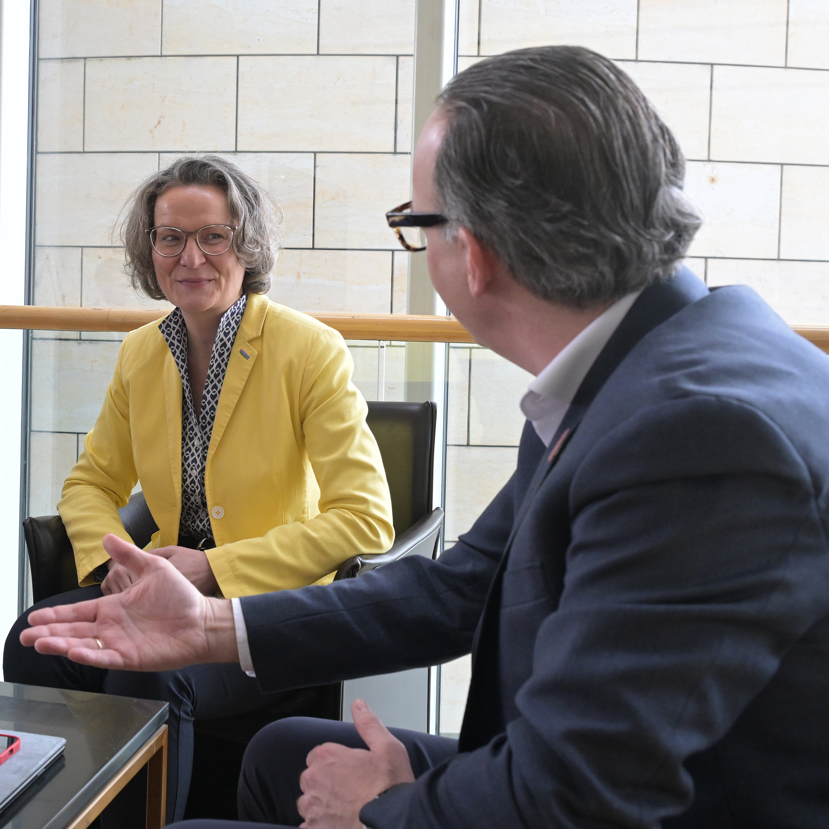 Mit der Baukostensenkungskommission, in der wir beide, Herr Otto und ich, Mitglieder sind, haben wir ein gutes Gremium, weil dann ein Konsens mit allen am Bau Beteiligten hergestellt werden kann, so Dr. Florian Hartmann. Foto: © Wilfried Meyer