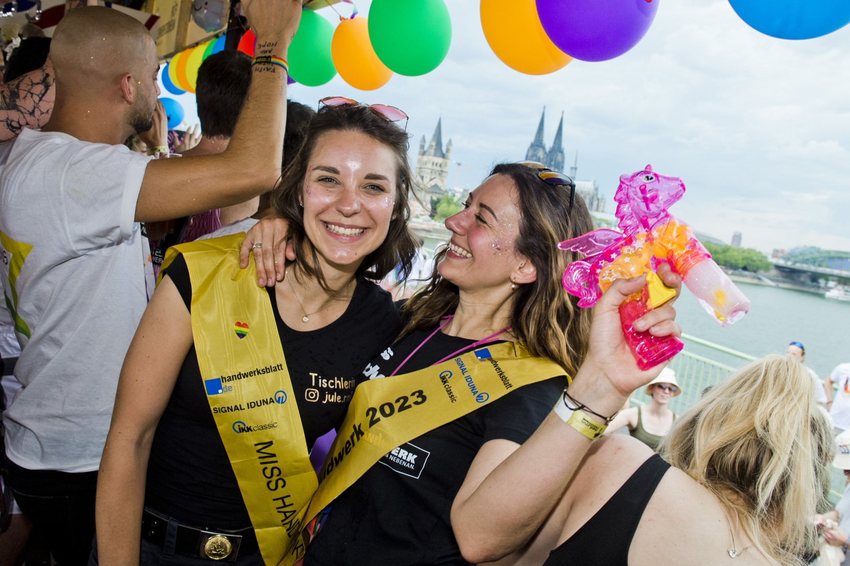 Rückblick: Auf dem Christopher Street Day 2023 in Köln setzte 'Buntes Handwerk' ein Zeichen für Solidarität, Toleranz, Gleichberechtigung und Menschenrechte. Foto: © Michael Gottschalk