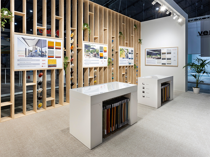 Die präsentierten Sonnenschutzgewebe überzeugten allesamt - eins von ihnen auch die Jury des R+T Innovationspreises. Foto: © Dickson-Constant