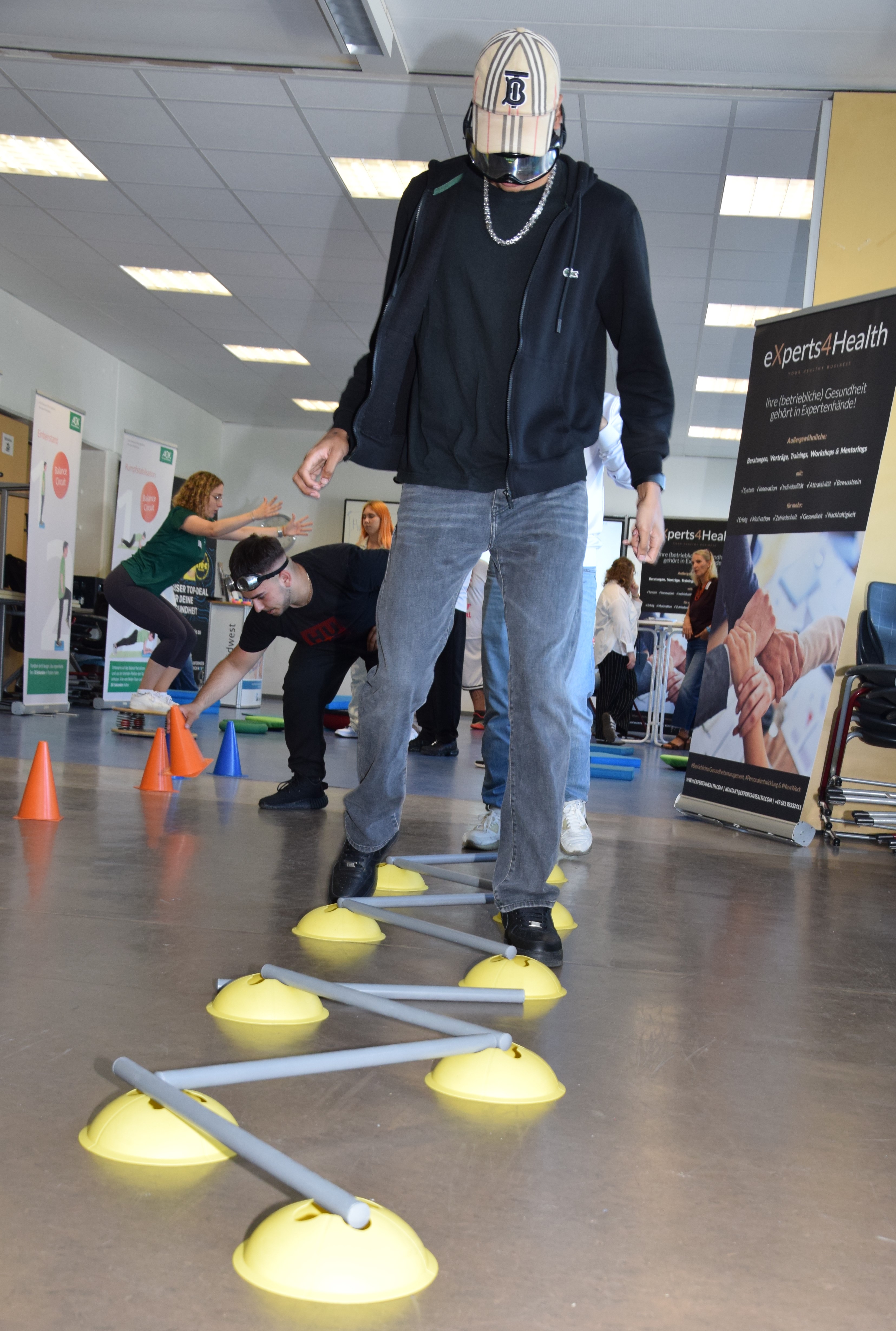 Mit dem Programm Handwerk macht Schule will die Handwerkskammer Koblenz zusammen mit der AOK RLP/Saarland sowie der IKK Südwest die Gesundheit von Auszubildenden bewusst und nachhaltig fördern. Foto: © Handwerkskammer Koblenz