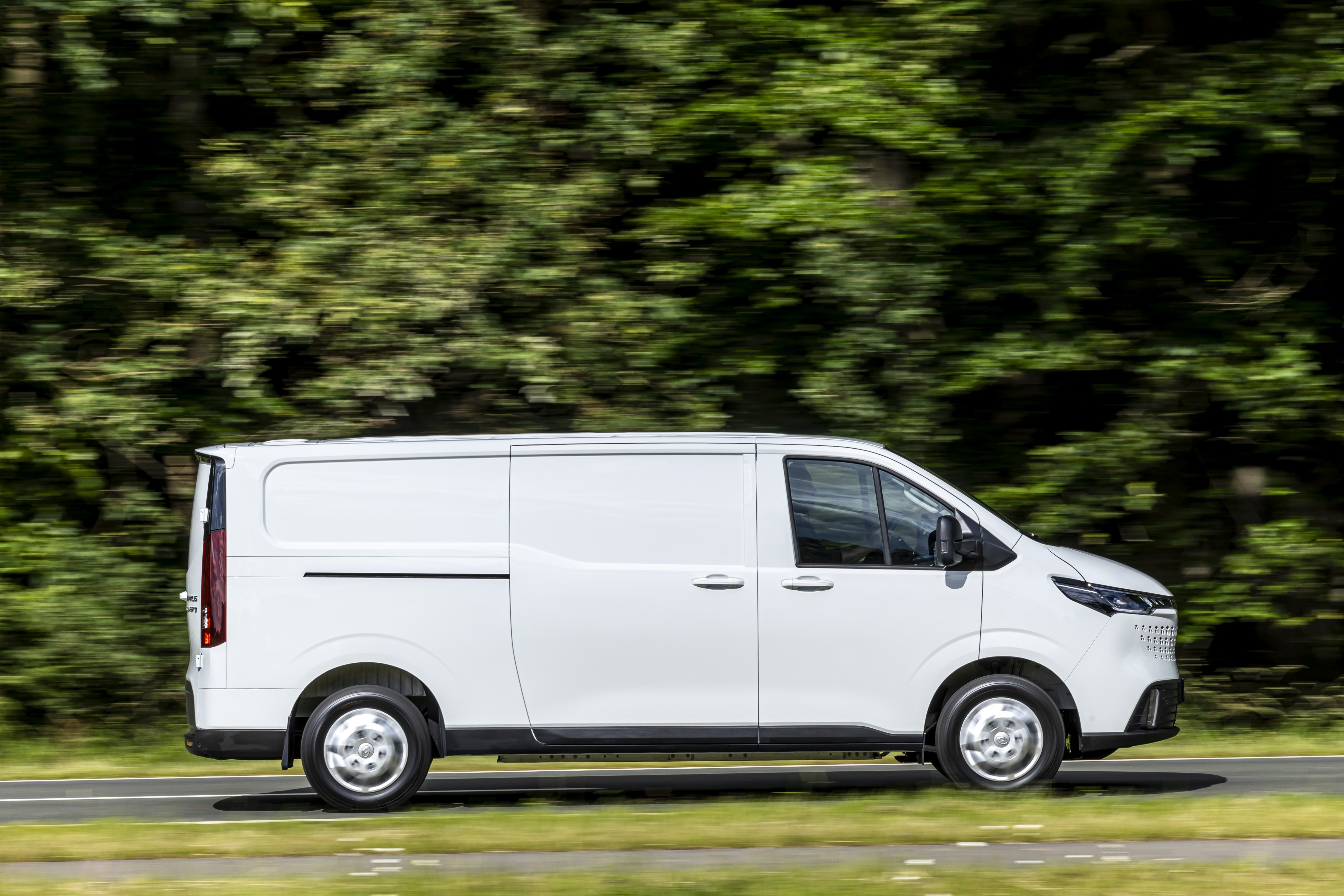 Hat eine Reichweite von bis zu 370 Kilometern, innerorts sogar von 520 Kilometern: der Maxus eDeliver 7 Foto: © Maxus Hat eine Reichweite von bis zu 370 Kilometern, innerorts sogar von 520 Kilometern: der Maxus eDeliver 7 Foto: © Maxus