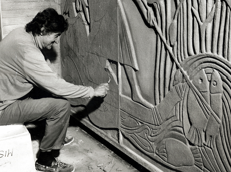 The artist William Mitchell working on the reliefs (1996-97). Photo: © William Mitchell