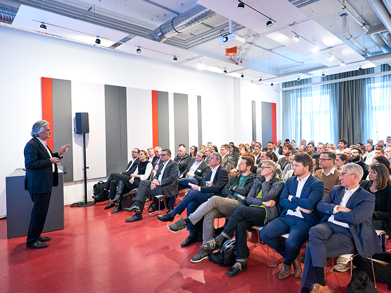 Darüber hinaus finden dort das ganze Jahr über Fachveranstaltungen, Schulungen und Workshops statt. Foto: © Next Studio / Wicona