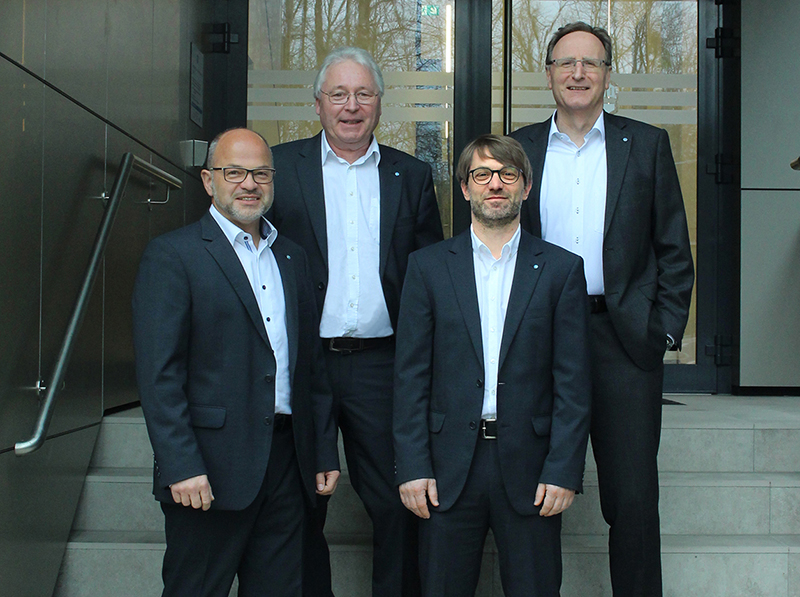 Das Maco-Vertriebsteam Deutschland für das Geschäftsfeld Tür: Hans Reiner (Vertriebsregion Süd), Dieter Halm (Vertriebsregion West), Frank Mainzer (Vertriebsregion Nord-Ost) und Dieter Gerlach (Product Sales Manager Tür Deutschland) (von links nach rechts). Foto: © Maco