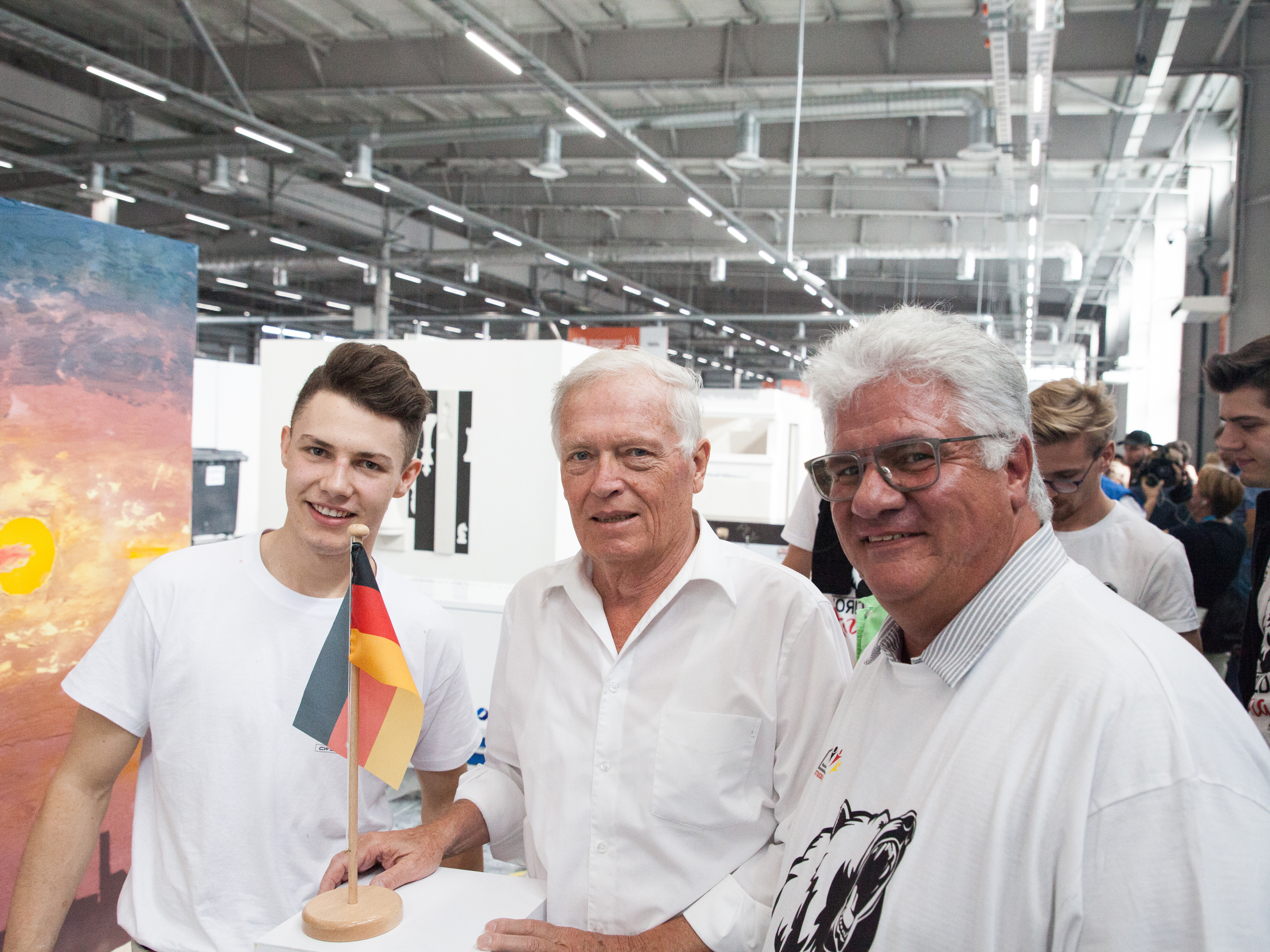 Stuckateur Tobias Schmider (links) Foto: © ZDB/Jonas Reidel