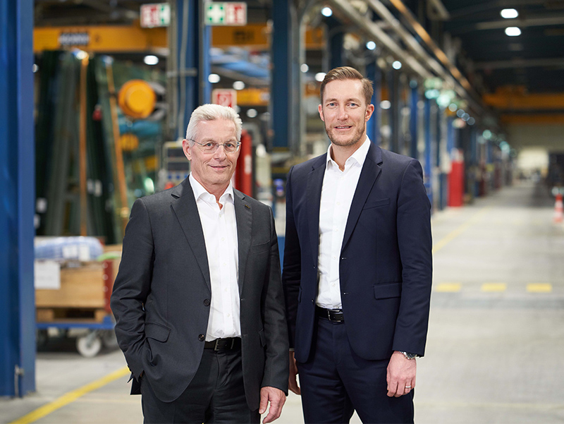 Bisher war Glastech eine Tochtergesellschaft der Lisec Holding. Die Geschäftsführung von Lisec (v.l.n.r.): Gottfried Brunbauer (CEO) und Oliver Pichler (CFO). Foto: © LiSEC