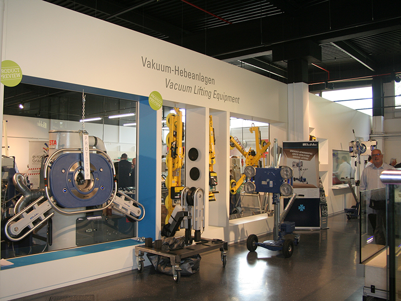 Auch leistungsstarke Handling-Geräte gehören zum Bohle-Produktportfolio. Foto: © Vössing