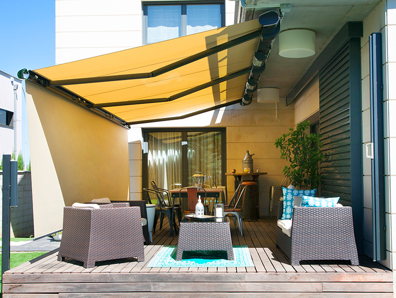 Die „Markise in der Markise“ bietet mehr Privatsphäre und schafft einen geschützten Raum im Freien. Foto: © Markilux