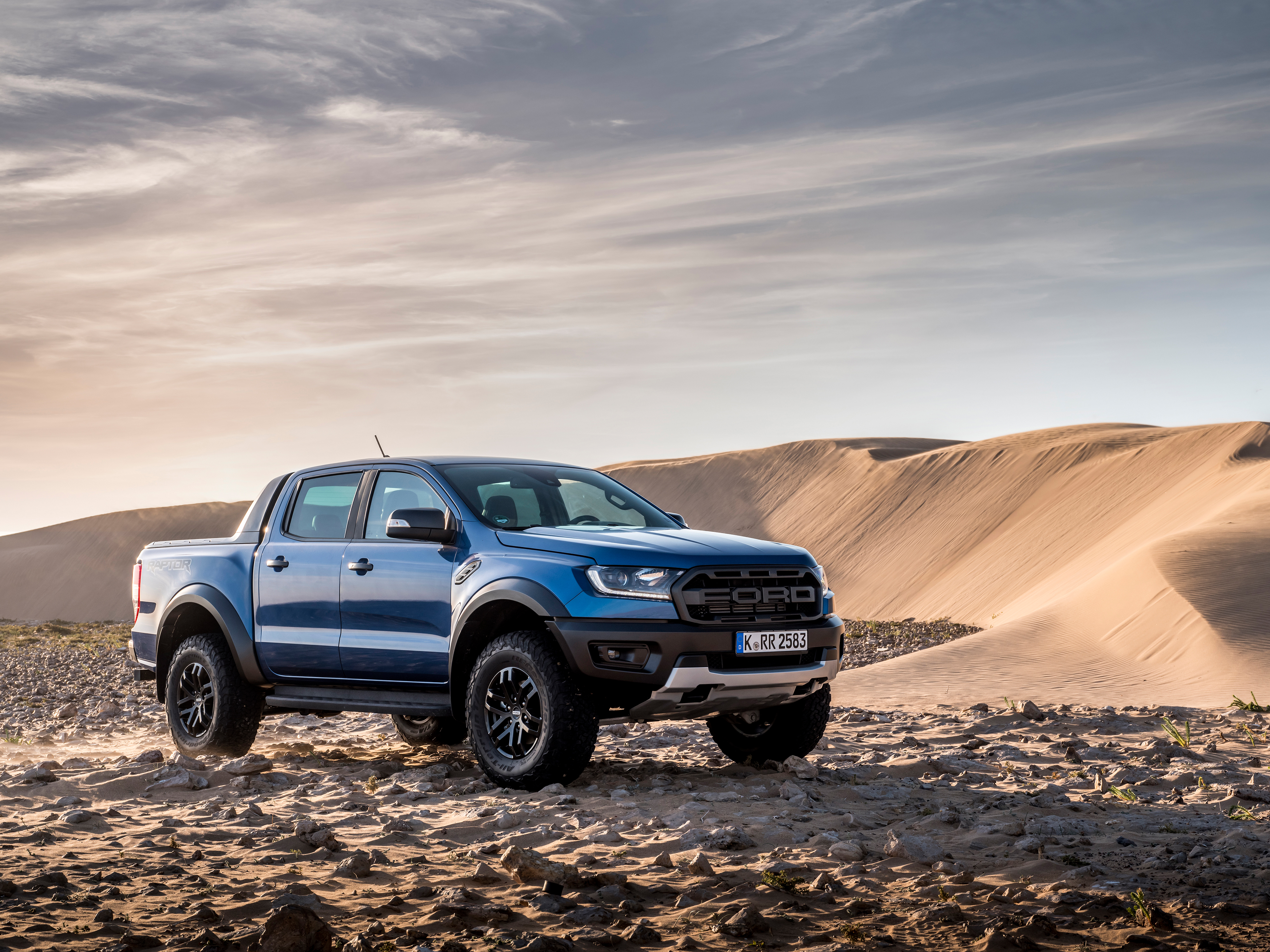 Beim Ford Ranger reicht ein Knopfdruck, um aus 6 Fahrmodi das passende Programm für das Gelände auszusuchen. Foto: © Ford