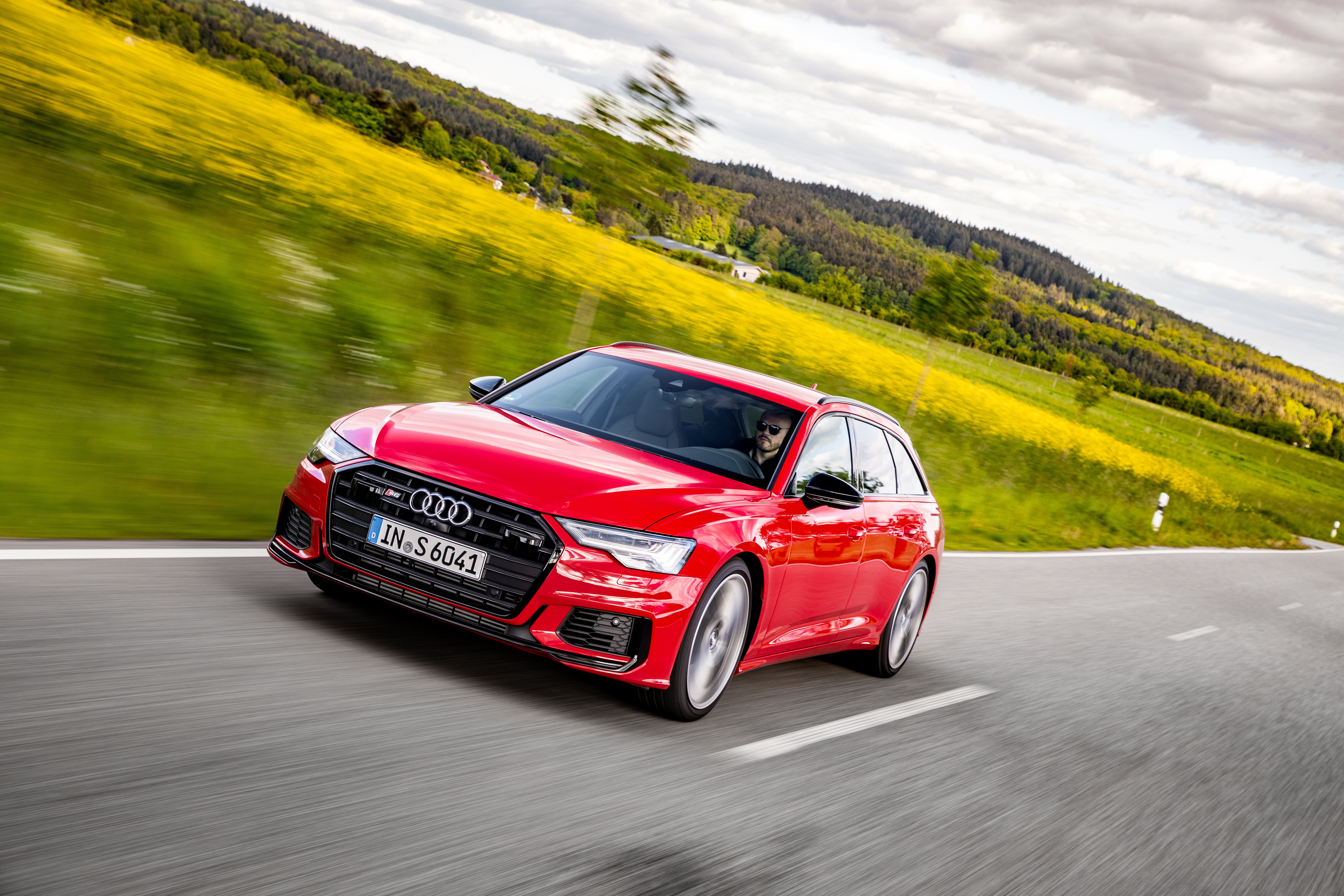 Die Kraft des V6-TDI wird über eine flink agierende Achtstufen-Automatik übertragen. Foto: © Audi