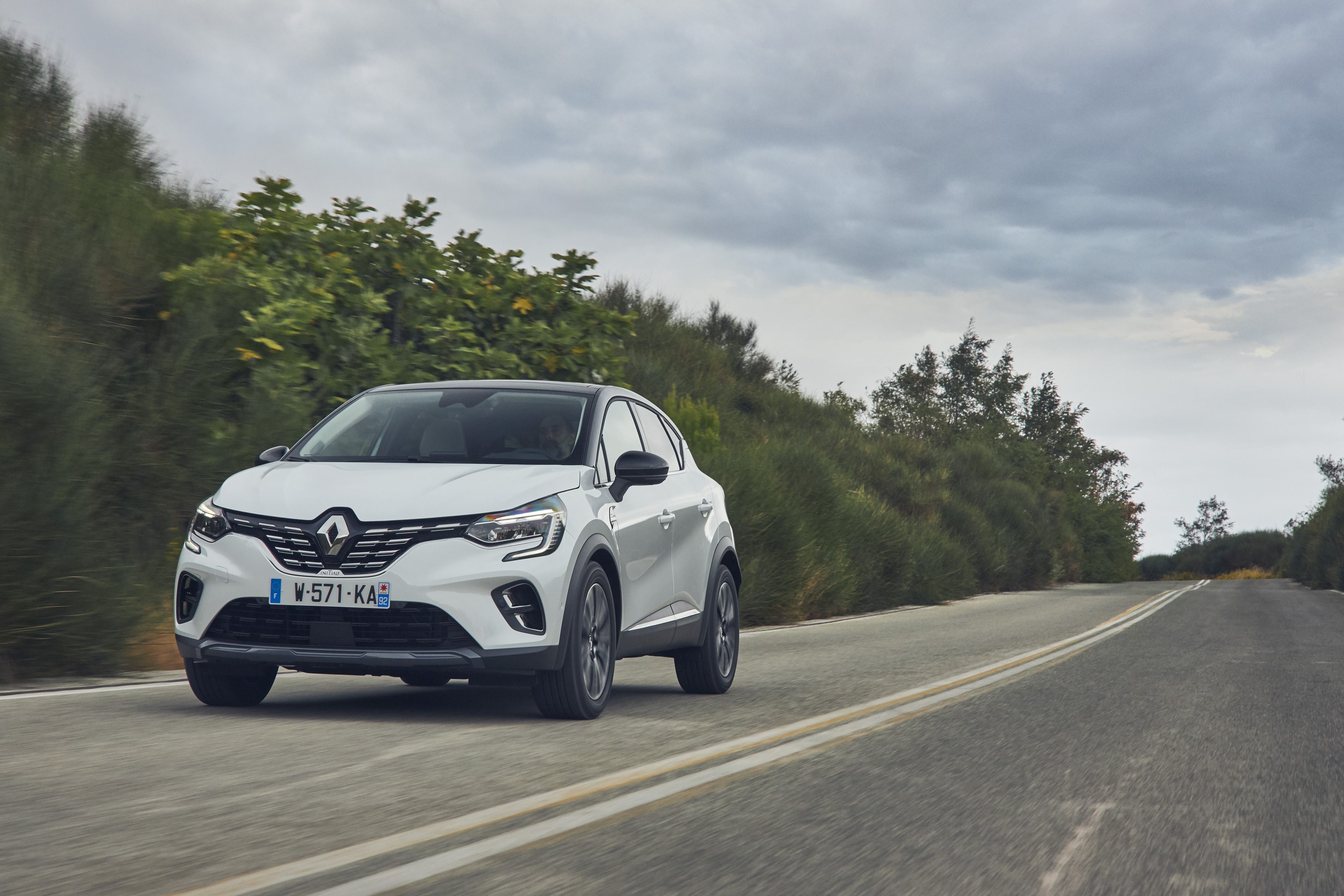 Zum Markstart des neuen Renault Captur im Januar 2020 können die Käufer zwischen drei Diesel- und einer Benziner-Variante wählen. Foto: © Renault