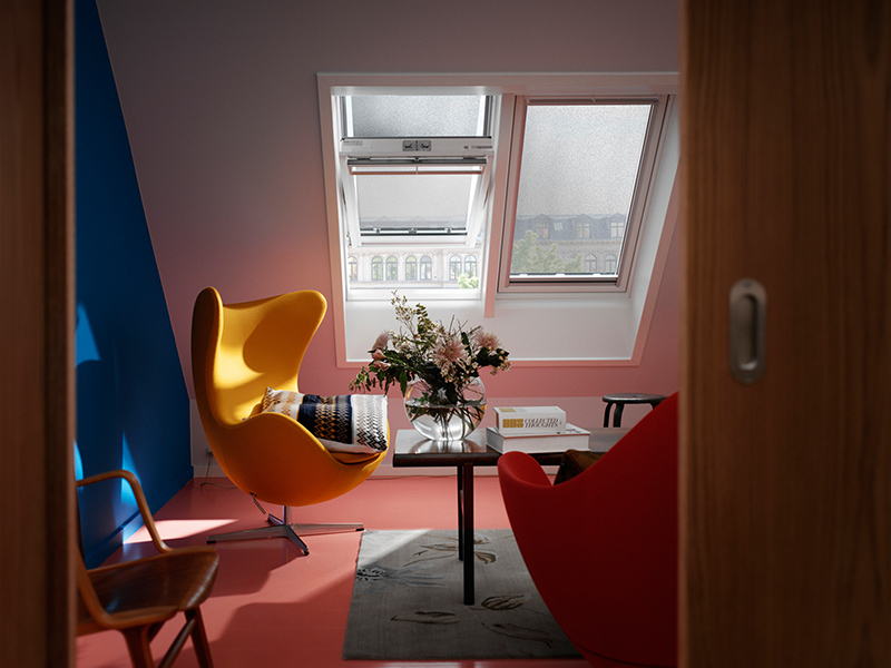 Ein Sonnenschutz sollte unbedingt eingeplant werden. Foto: © VFF/Velux