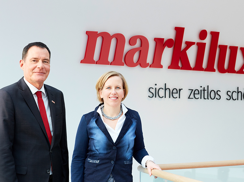 Um das internationale Geschäft auszubauen, ist Präsenz vor Ort notwendig - davon sind Christiane Berning und Klaus Wuchner überzeugt. Foto: © Markilux