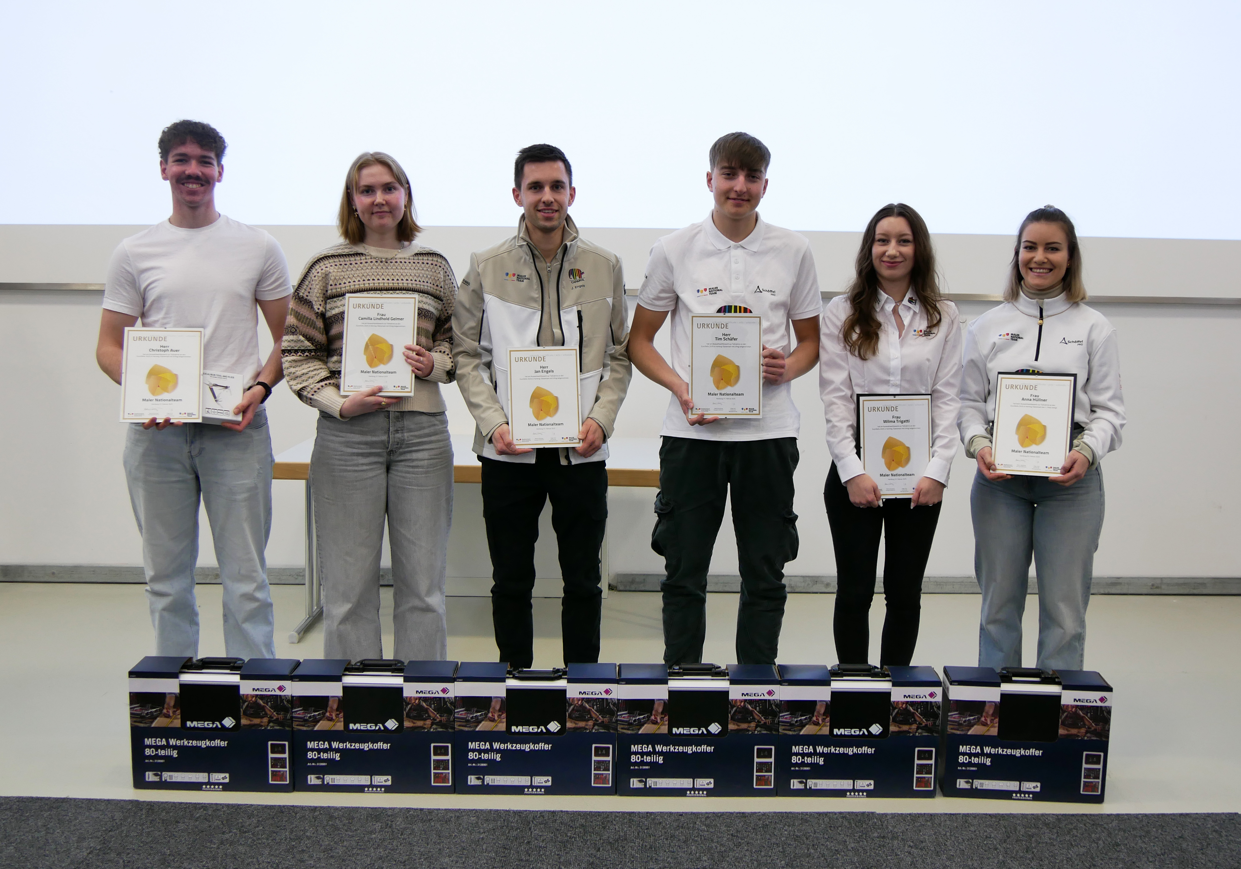 Nahmen am Auswahlwettbewerb der deutschen Maler-Nationalmannschaft teil (v.l.n.r.): Christoph Auer (Italien), Camilla Lindhold Gelmer (Dänemark), Jan Engels, Tim Schäfer, Wilma Trigatti, Anna Hüllner Foto: © BIV Farbe