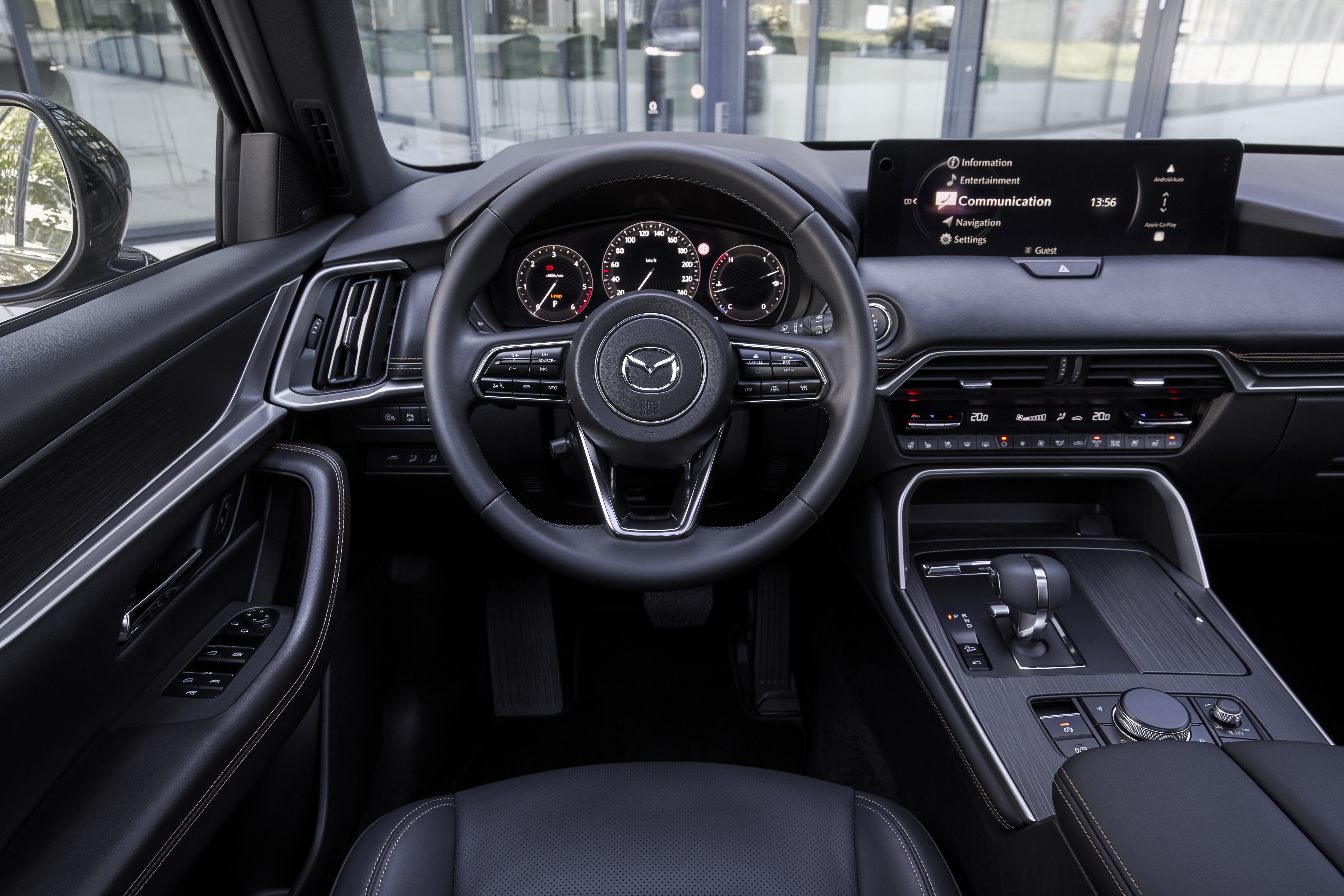 Ein Blick auf das Cockpit des Mazda CX-80. Foto: © Mazda