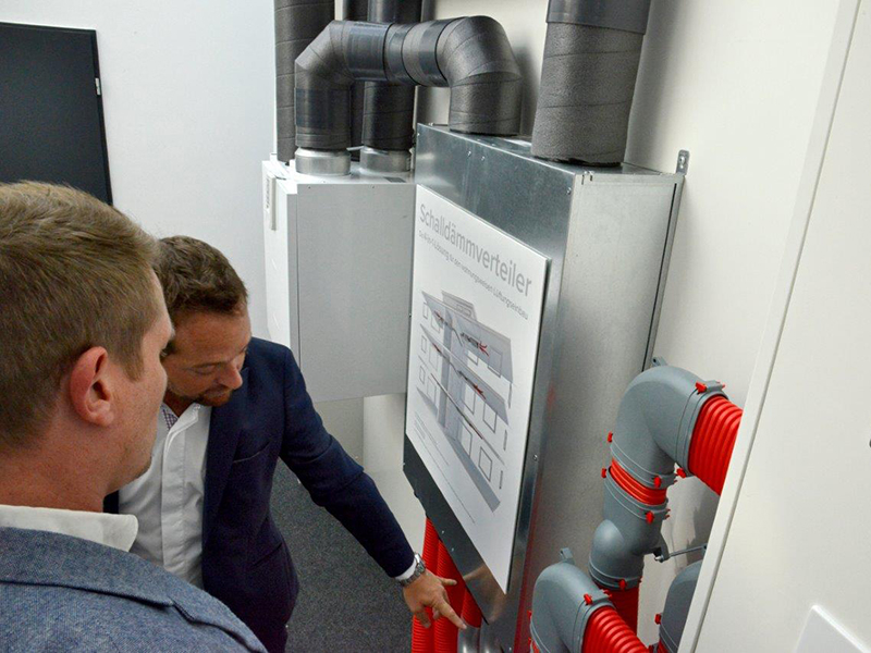 Technik zum Anfassen im neuen Showroom. Foto: © Vallox GmbH