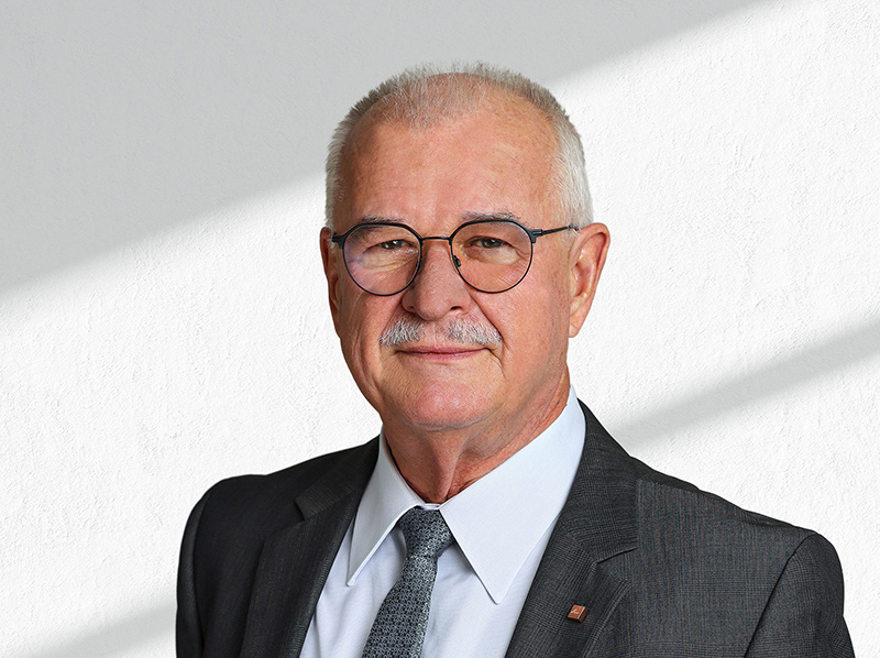 Dr. Eckhard Keill, Alleinvorstand der Roto Frank Holding AG, kommentiert den Jahresabschluss 2024 der Roto-Gruppe. Foto: © Roto Frank Holding AG