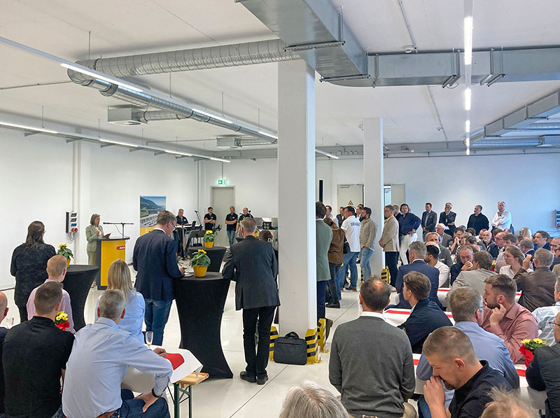 Mit unserem neuen Stützpunkt rücken wir noch näher an unsere Kunden heran, betonte Adler-Geschäftsführerin Andrea Berghofer. Foto: © Adler