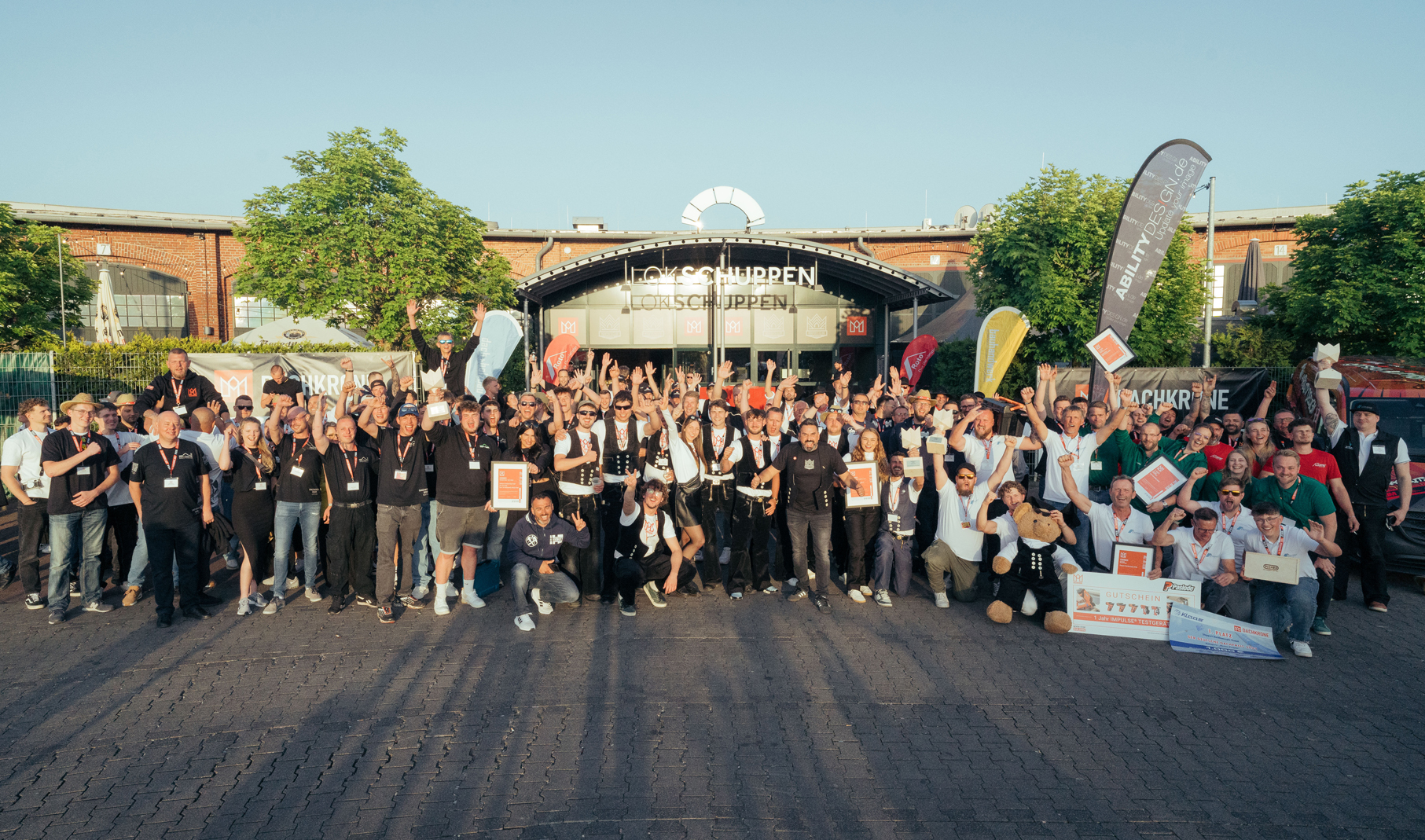 Gruppenbild im Rahmen der Preisverleihung 2025. Foto: © Jonar / DACHKRONE