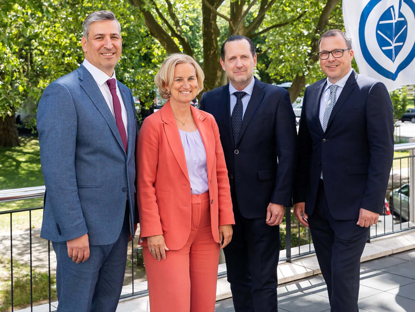 Das neue Präsidium des Bundesverbandes Gerüstbau mit Geschäftsführerin Sabrina Luther. Foto: © Annette Schrader/Bundesinnung Gerüstbau