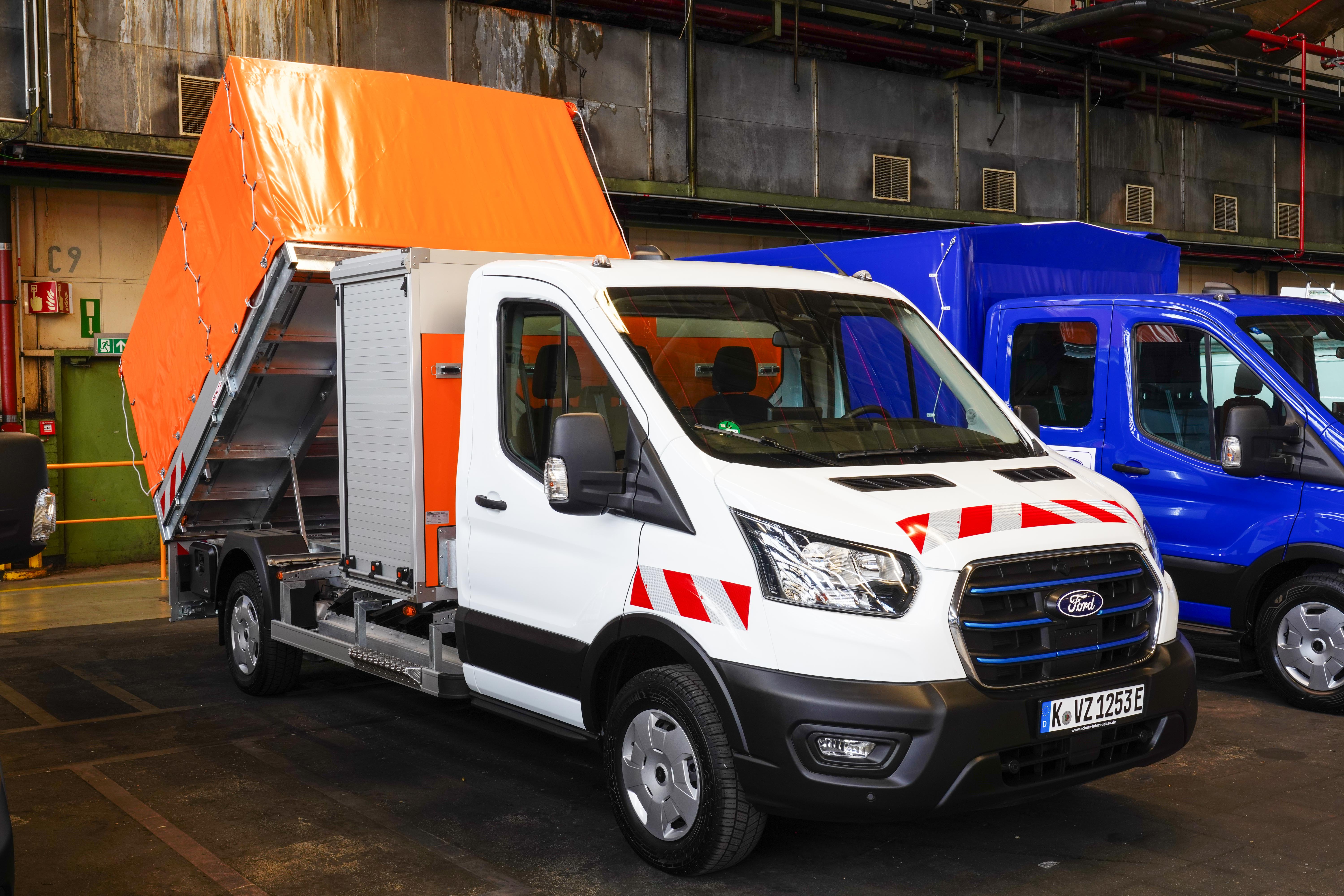 Umbau als Kipper von Scattolini, die ihre Modelle mittlerweile komplett verzinken. Foto: © Ford Pro