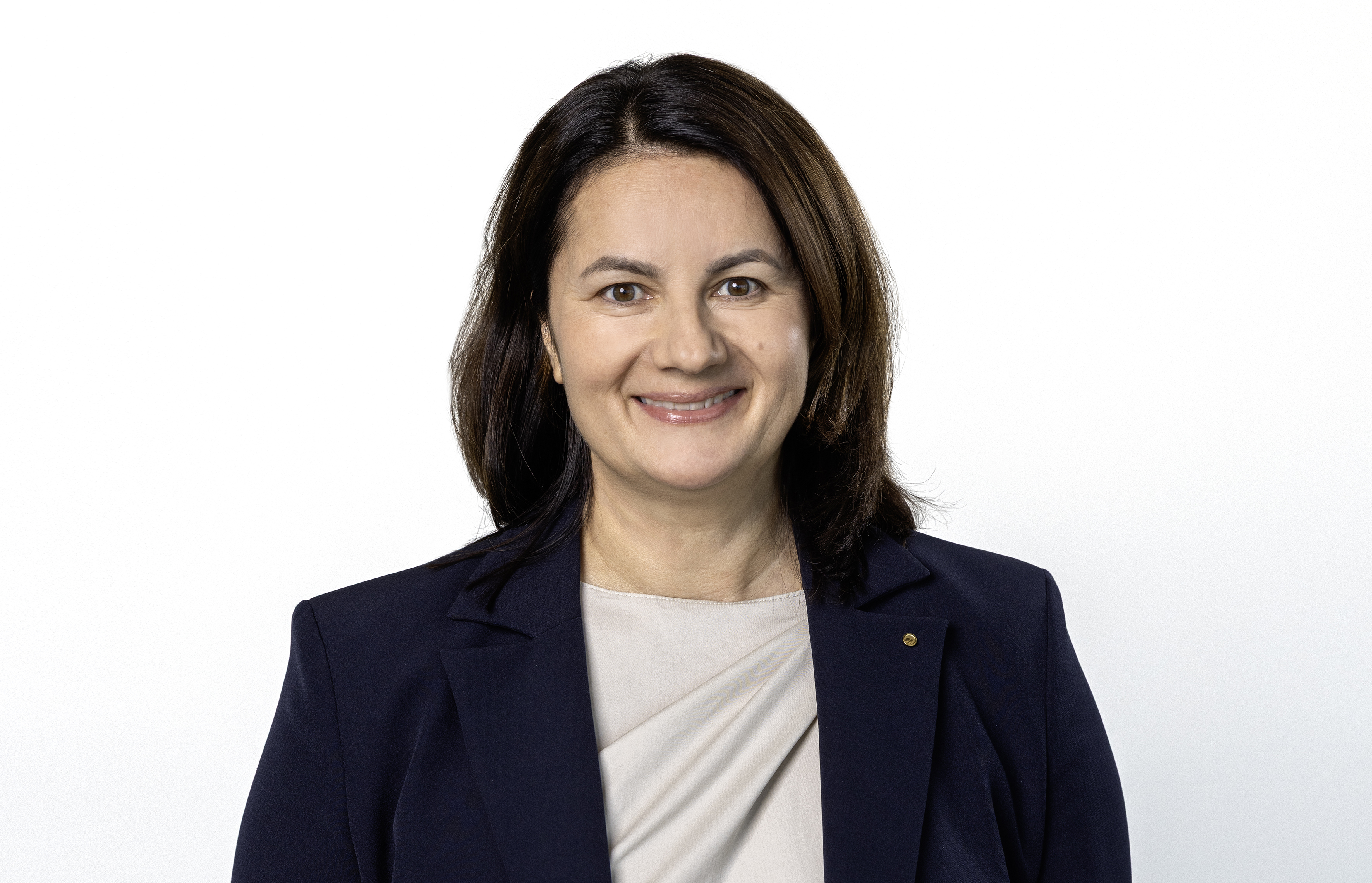 Neue Vorständin der Signal Iduna: Alexandra Markovic-Sobau Foto: © Benito Barajas/SIGNAL IDUNA