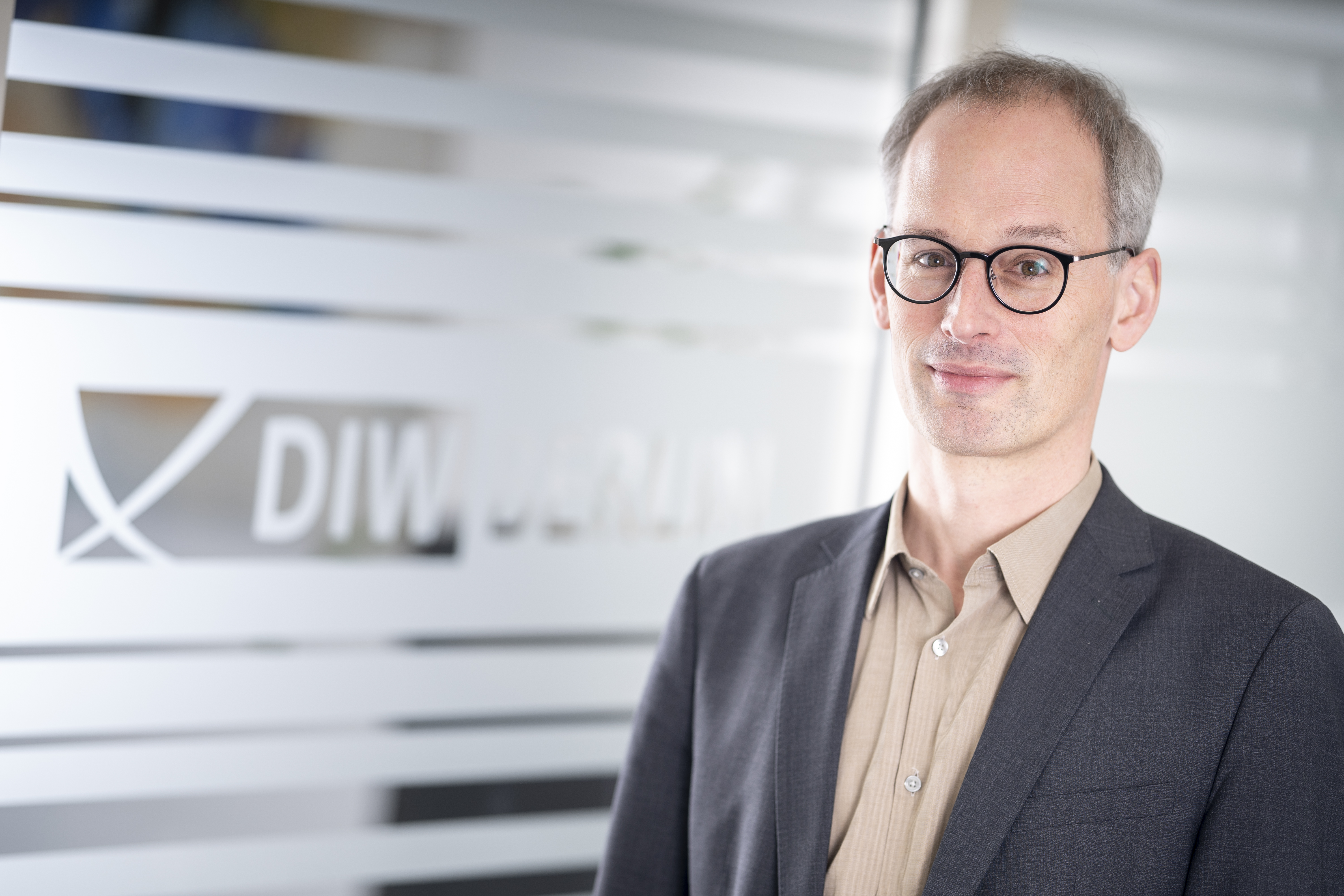  Keynote-Sprecher Prof. Dr. Karsten Neuhoff. Foto: © DIW Berlin / F.Schuh