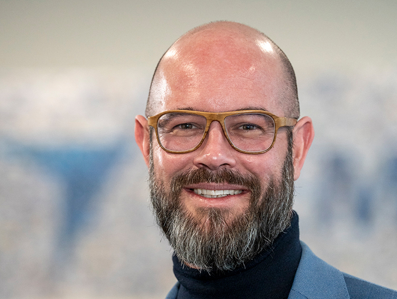 Michel Schüller, Sohn des Semco-Gründers Hermann Schüller und Geschäftsführer für Vertrieb, Marketing/Unternehmenskommunikation und IT bei Semco, hat die operative Geschäftsführung bei HoffmannGlas übernommen. Foto: © Semco