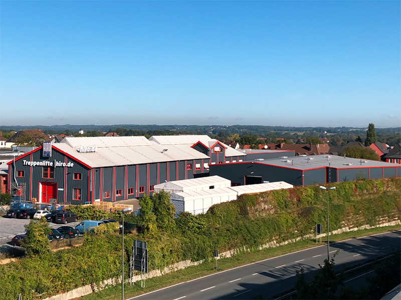 Das Stammwerk des Treppenlift-Herstellers Hiro Lift Hillenkötter + Ronsieck in Bielefeld. Foto: © Hiro Lift Hillenkötter + Ronsieck