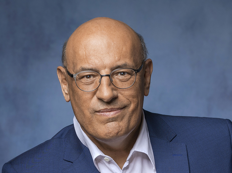 Prof. Christian Niemöller ist Gründungssozius und Mitinhaber der in Frankfurt am Main ansässigen Kanzlei SMNG, die Rechtsberatung rund um das Bauen und die Immobilie anbietet. Er ist als Autor und Referent mit Fragen aus dem Bereich der Normung, Zertifizierung und der CE-Kennzeichnung tätig. Als Fachanwalt für Bau- und Architektenrecht lehrt er Bauvertragsrecht an der Staatlichen Studienakademie des Landes Baden-Württemberg in Mosbach. Foto: © SMNG