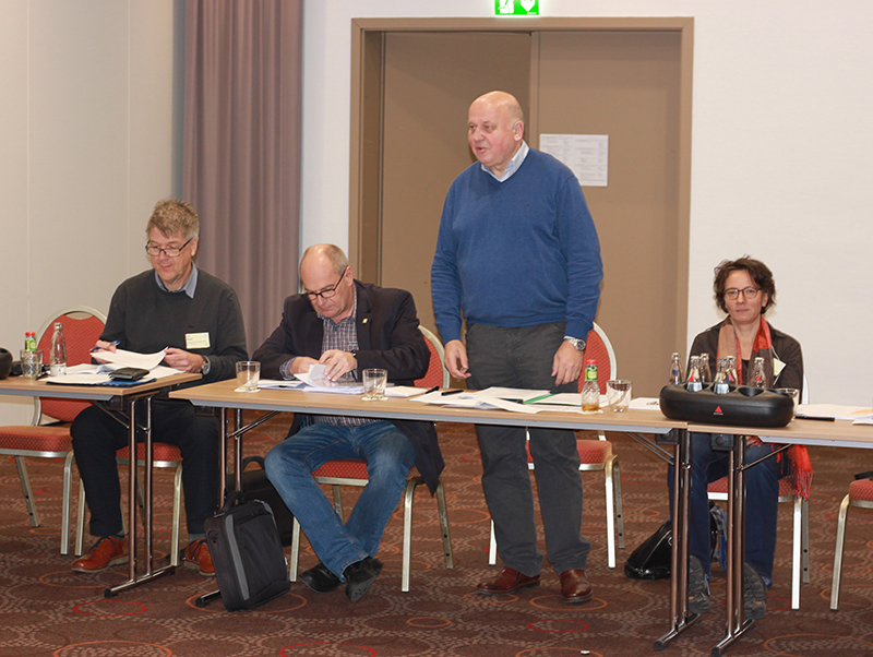 Bei der Vorstandswahl im Rahmen der Jahreshauptversammlung des VFT am Vorabend des Seminars wurden die 2. Vorsitzende Danuta Pflaume sowie Schatzmeister Jörg Lohse wiedergewählt. Weiterhin 1. Vorsitzender ist Hugo Philipp. Dirk Risse als Schriftführer komplettiert den VFT-Vorstand. Foto: © FASSADE