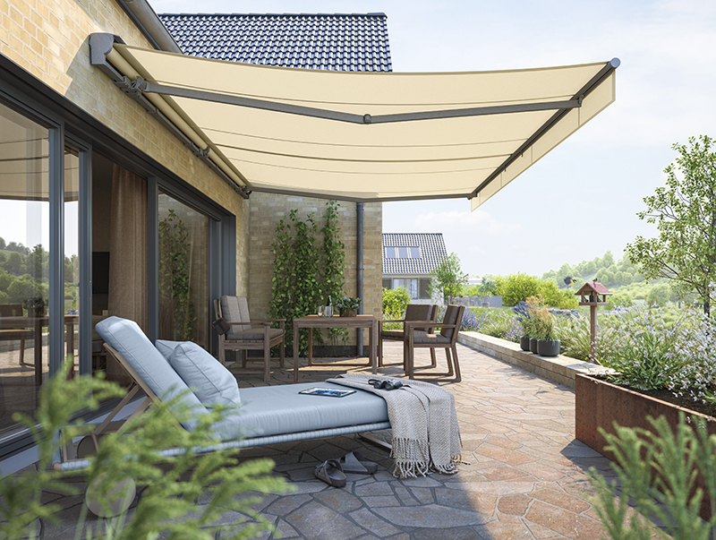 Zu den in den vergangenen Monaten pr&auml;sentierten Neuheiten und Weiterentwicklungen z&auml;hlt unter anderem die offene Markise, die als neue Basis des Markisenprogramms dient und mit ihrem attraktiven Preis-Leistungs-Verh&auml;ltnis &uuml;berzeugt.  Foto: © Weinor