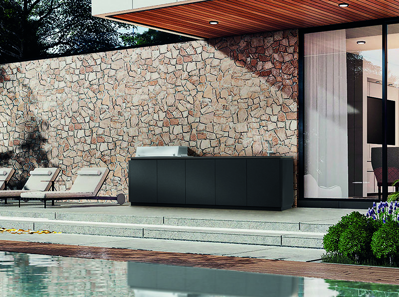 Mit seiner Solarstromproduktion von 2024 könnte das Unternehmen rechnerisch etwa 390 flämische Haushalte ein ganzes Jahr lang mit Strom versorgen. Foto: © Burn Outdoorkitchen