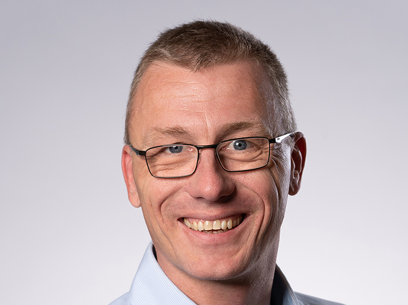 Der neue Bundesinnungsmeister Robert Schmitz ist Glasermeister und Inhaber von Glas Schmitz in Kempen am Niederrhein (NRW). Schmitz ist seit 16 Jahren anerkannter Sachverständiger des Glaserhandwerks und zugleich Inhaber des Sachverständigenbüros Schmitz in Kempen. Foto: © privat