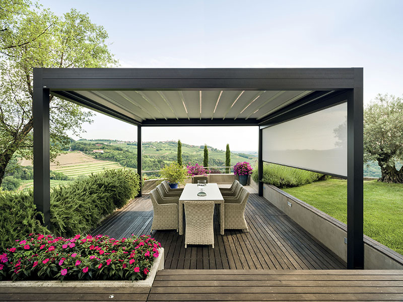 Mit den Lösungen lassen sich rundum komfortable Außenbereiche kreieren. Foto: © Gibus