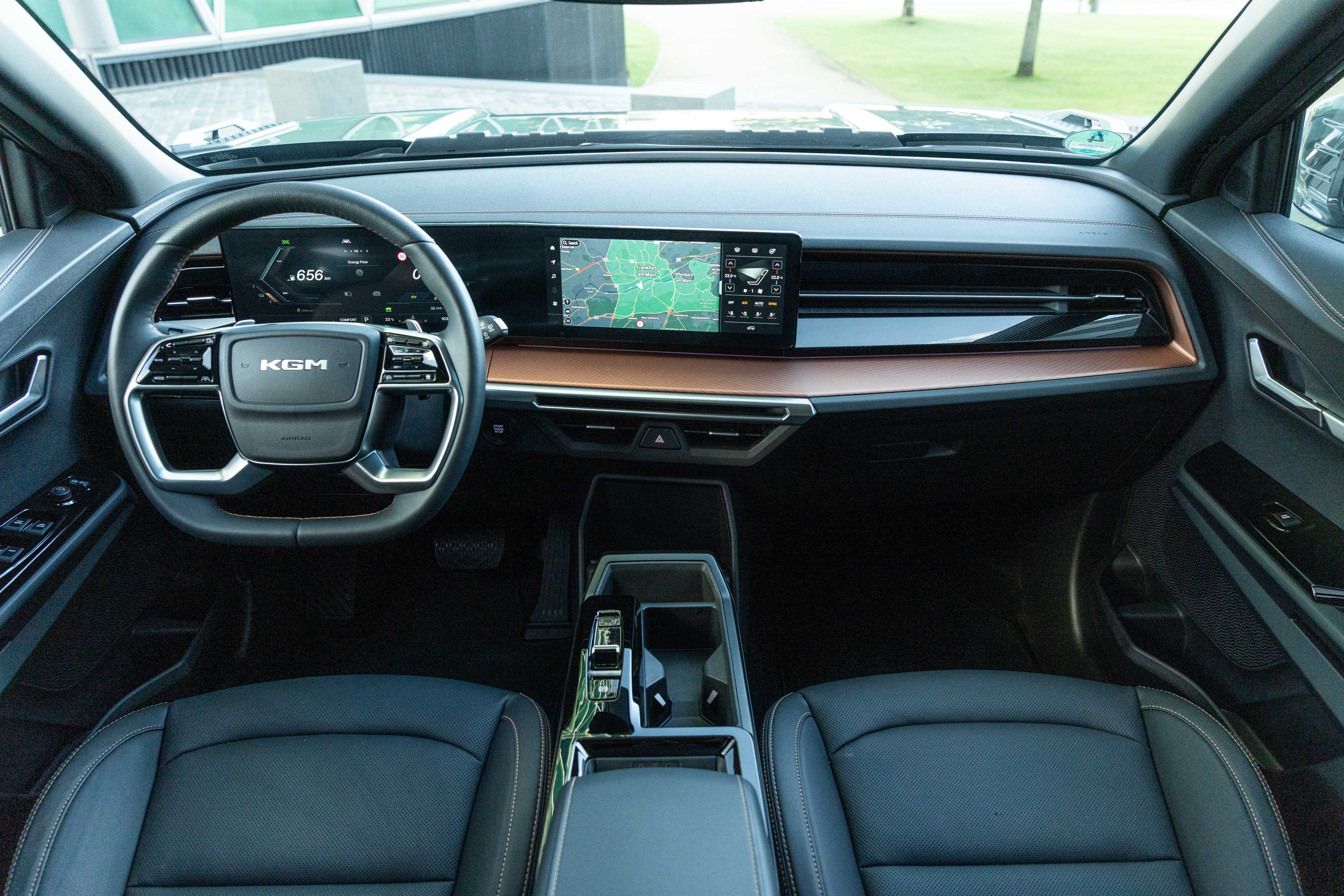Das aufgeräumte Dashboard im Musso EV. Foto: © KGM