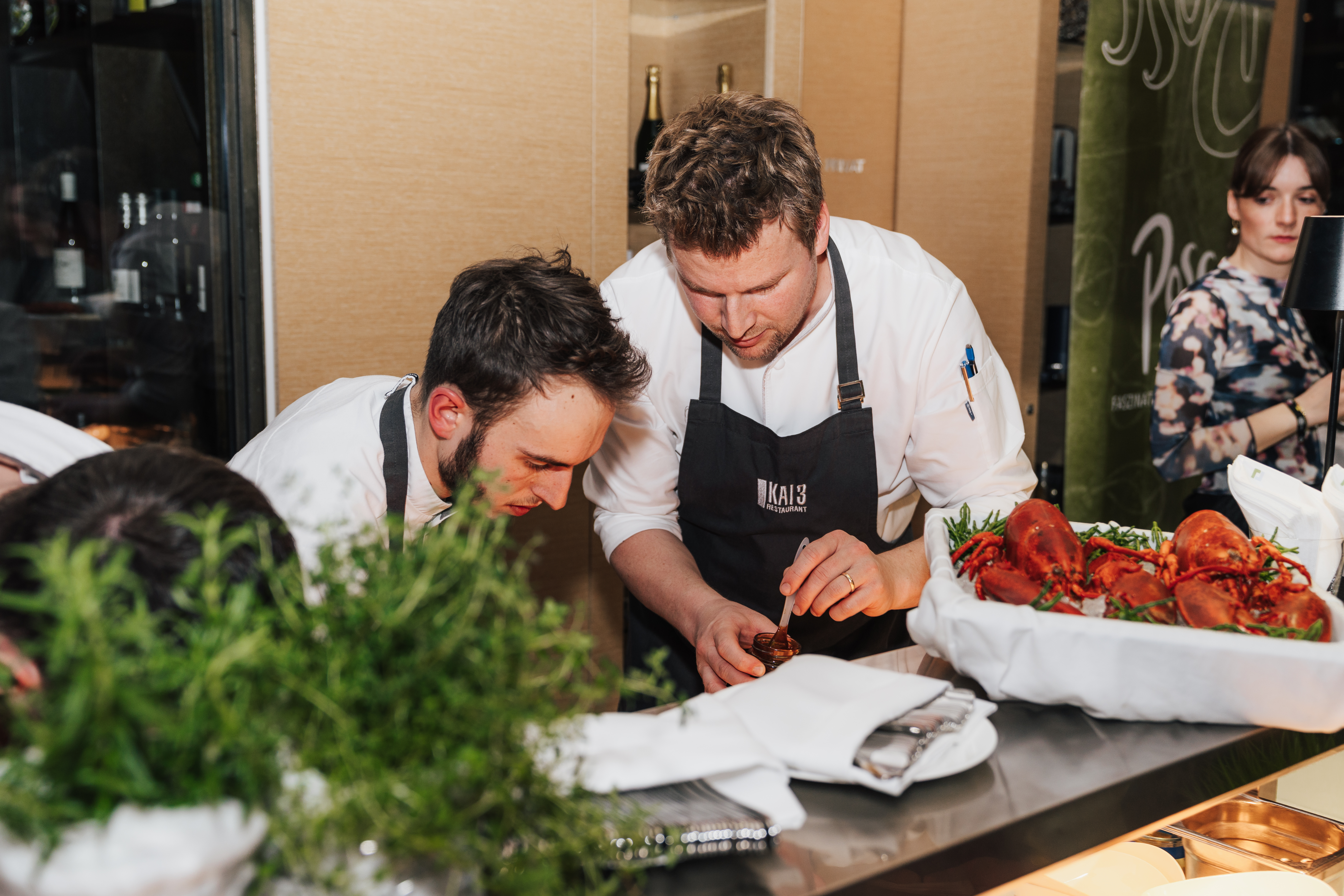 Beim Festival Felix & friends arbeitet das Küchenteam Hand in Hand für den vollkommenen Genuss. Foto: © Hotel Budersand