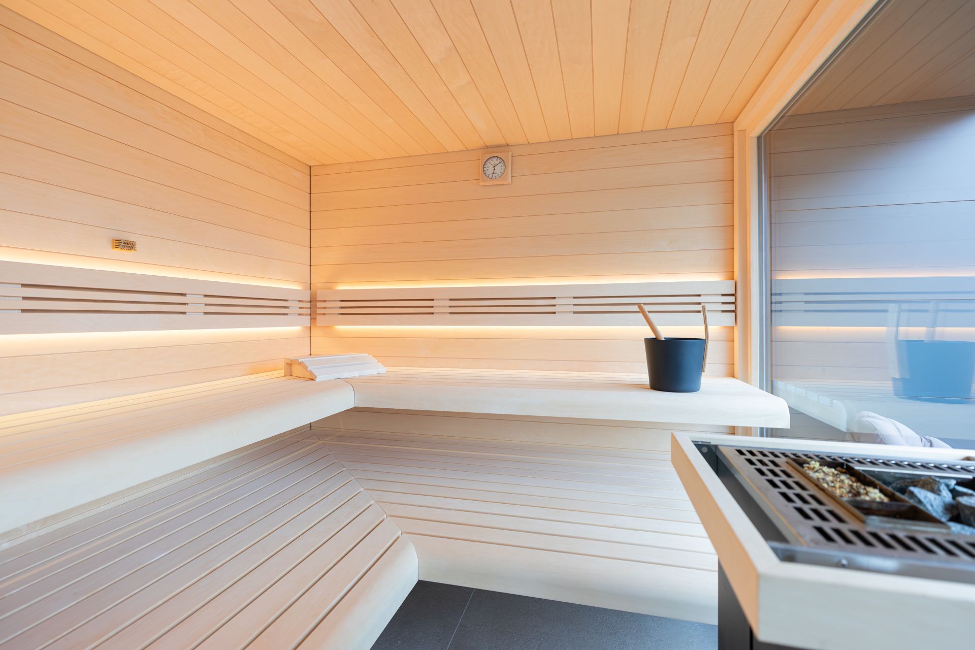 Die Größe der Saunakabine ist davon abhängig, wie viele Personen gleichzeitig in die Sauna gehen. Foto: © Westerhoff